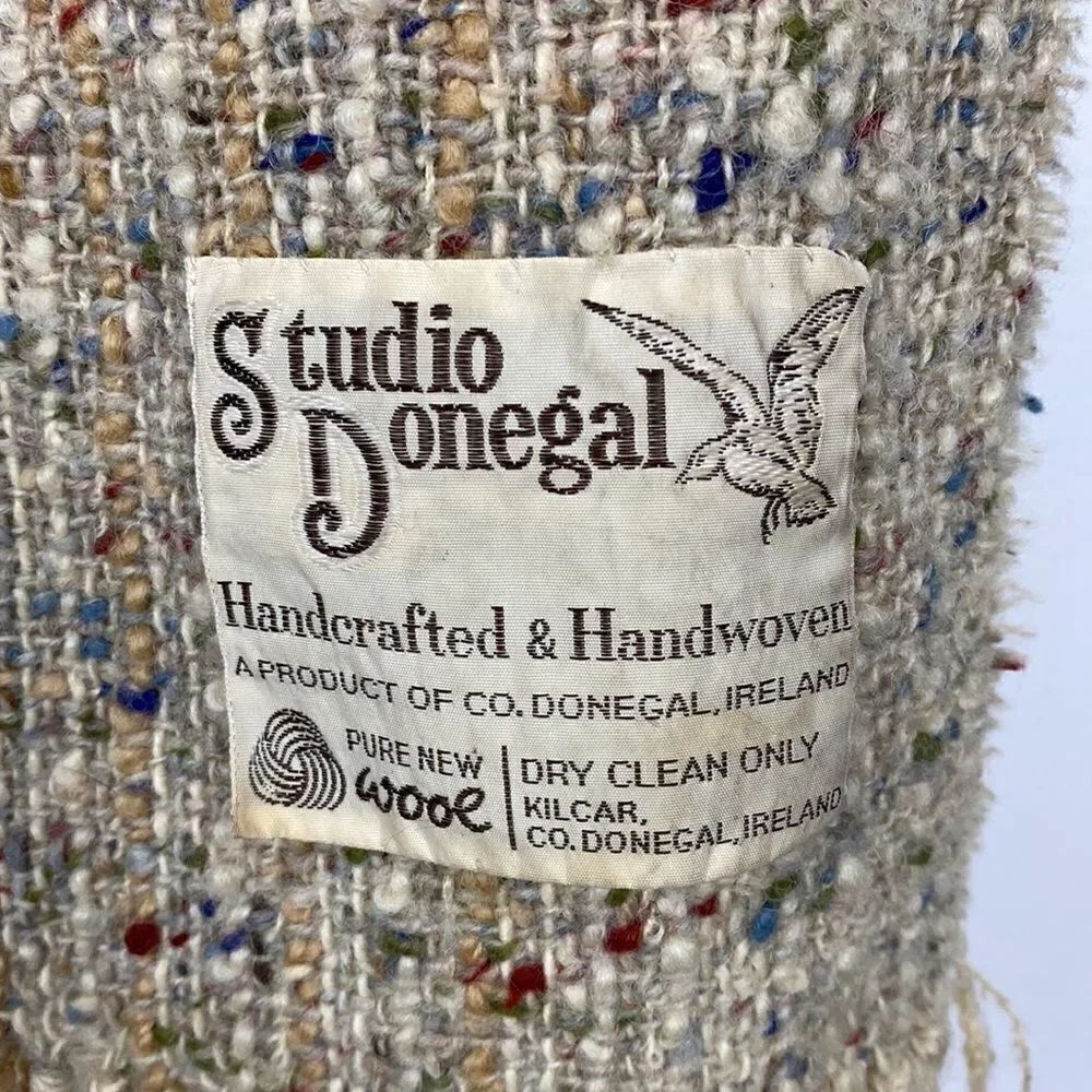 Studio Donegal Handwoven And Handcrafted Pure New Wool Scarf - Picture 2 of 5